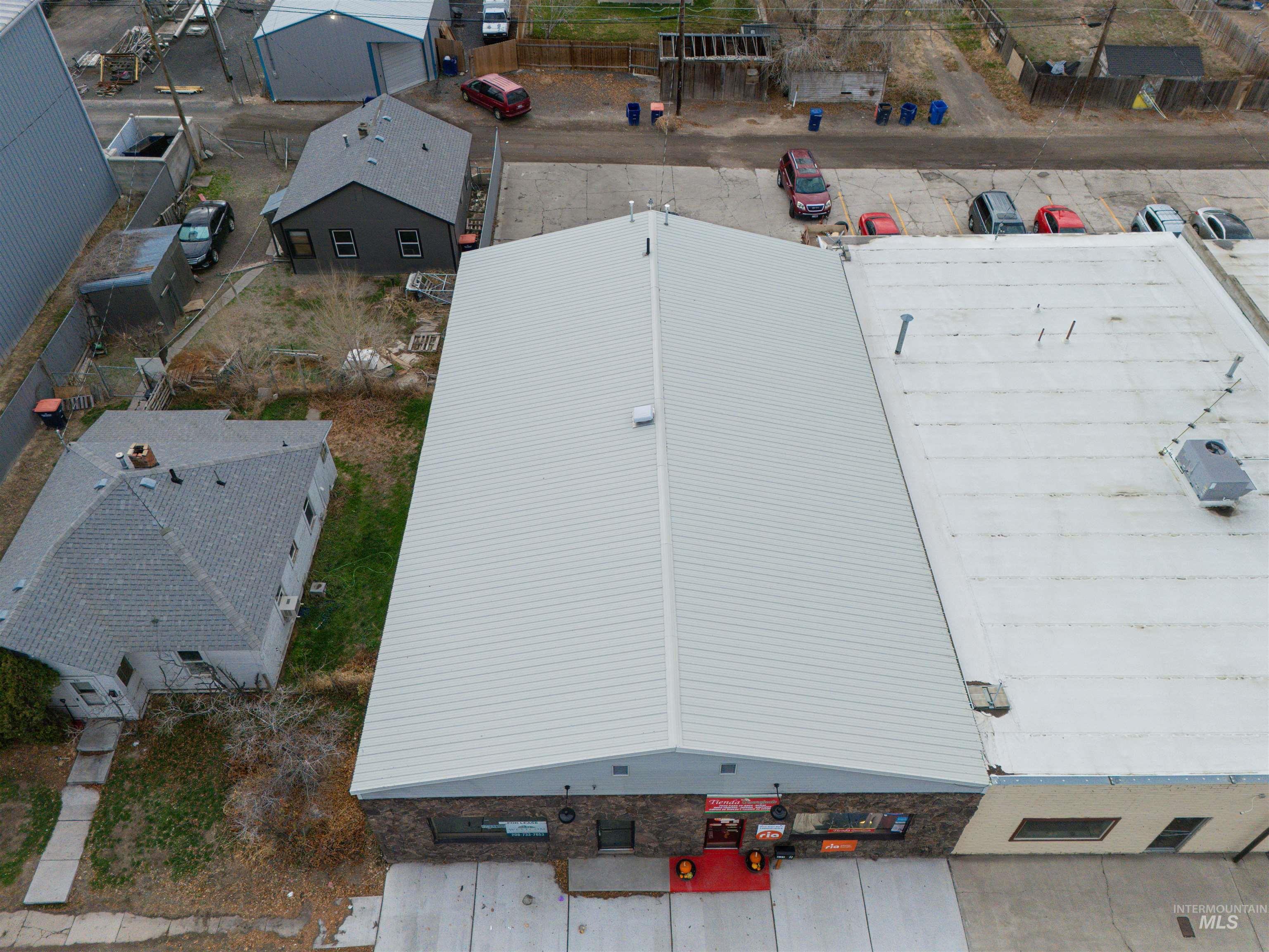 339 4th Ave W, Twin Falls, Idaho 83301, 2 Rooms, Business/Commercial For Sale, Price $19,800,MLS 98969036