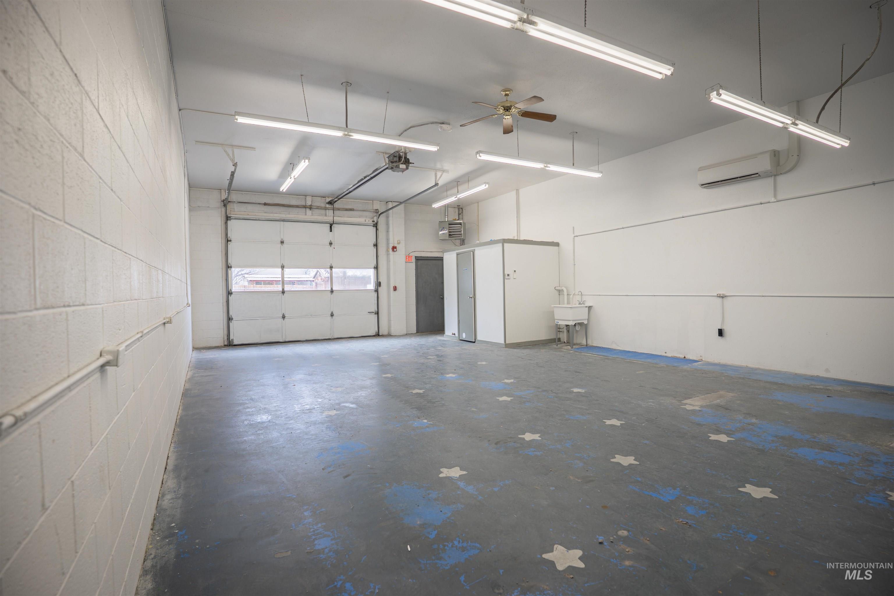 339 4th Ave W, Twin Falls, Idaho 83301, 2 Rooms, Business/Commercial For Sale, Price $19,800,MLS 98969036