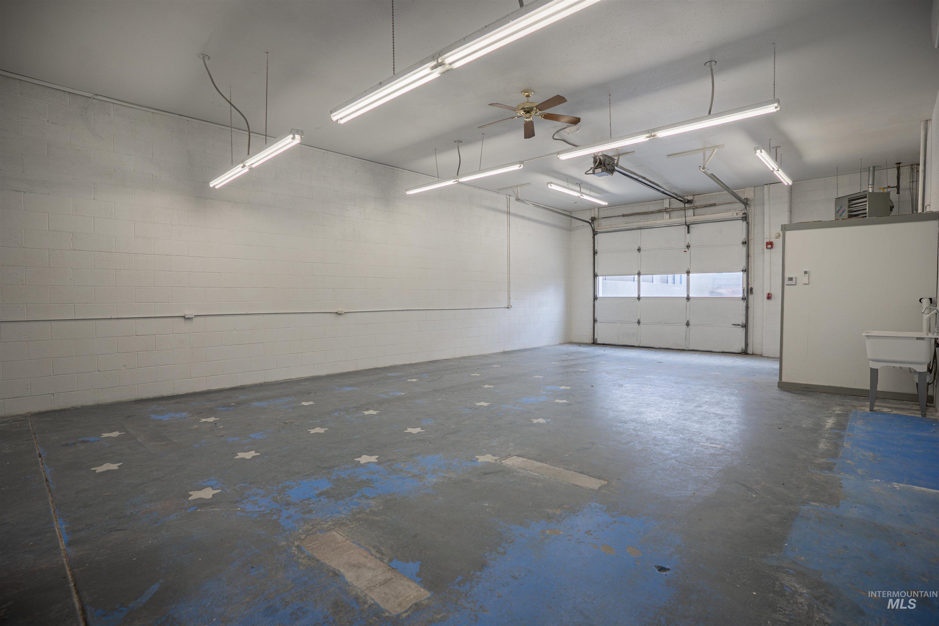 339 4th Ave W, Twin Falls, Idaho 83301, 2 Rooms, Business/Commercial For Sale, Price $19,800,MLS 98969036