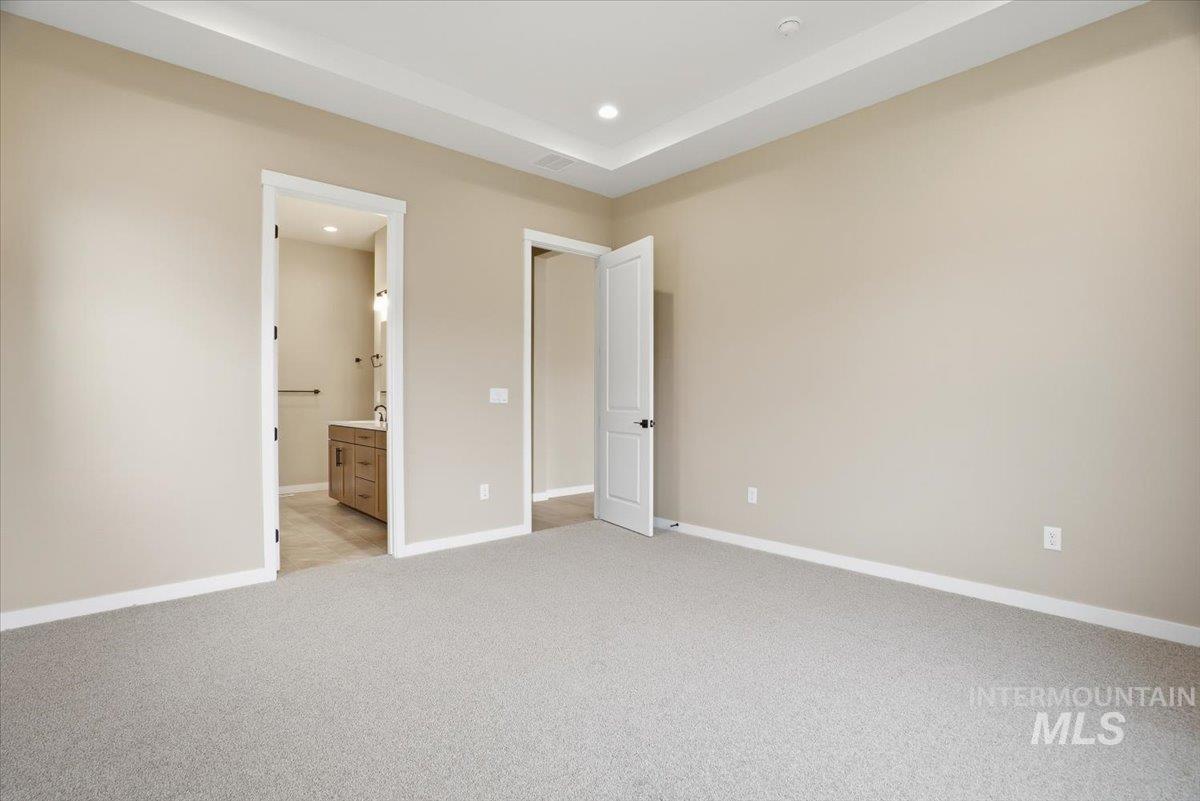 2309 N Ice Fire Ave, Star, Idaho 83669, 3 Bedrooms, 2 Bathrooms, Residential For Sale, Price $554,990,MLS 98969037