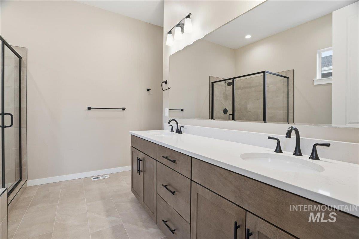 2309 N Ice Fire Ave, Star, Idaho 83669, 3 Bedrooms, 2 Bathrooms, Residential For Sale, Price $554,990,MLS 98969037