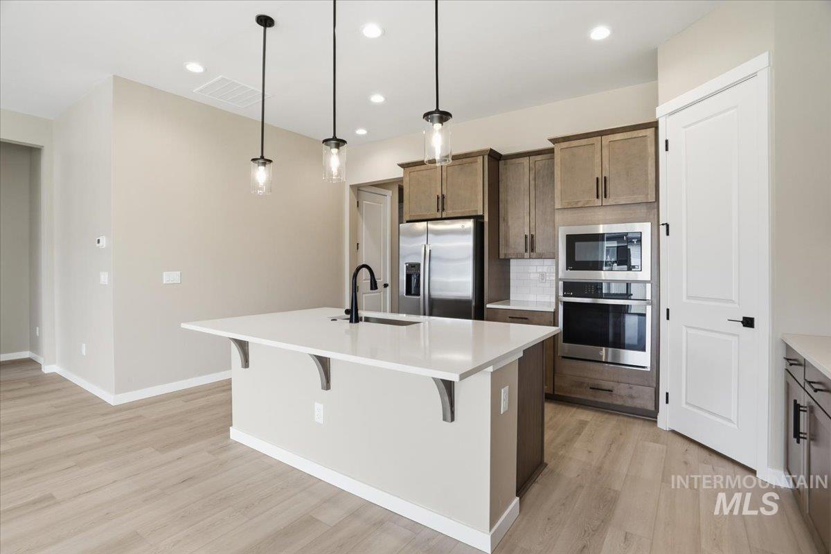 2309 N Ice Fire Ave, Star, Idaho 83669, 3 Bedrooms, 2 Bathrooms, Residential For Sale, Price $554,990,MLS 98969037