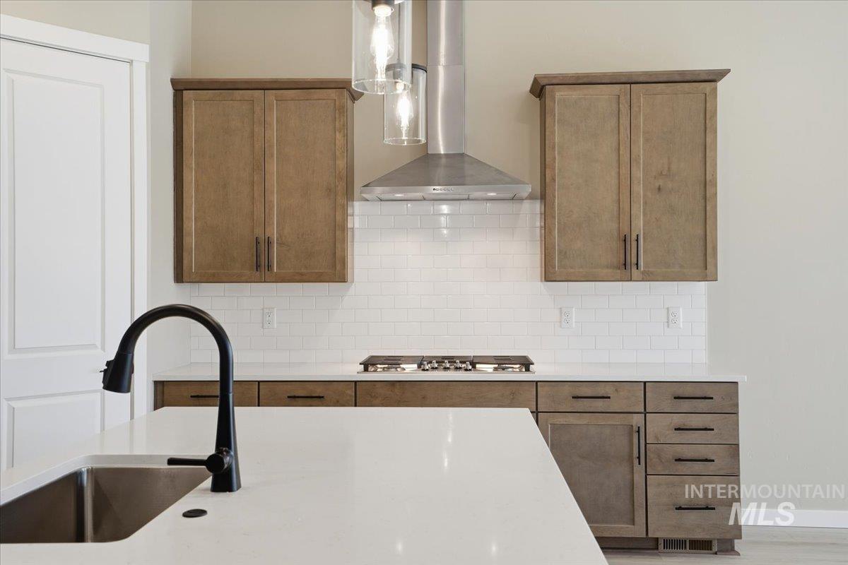 2309 N Ice Fire Ave, Star, Idaho 83669, 3 Bedrooms, 2 Bathrooms, Residential For Sale, Price $554,990,MLS 98969037