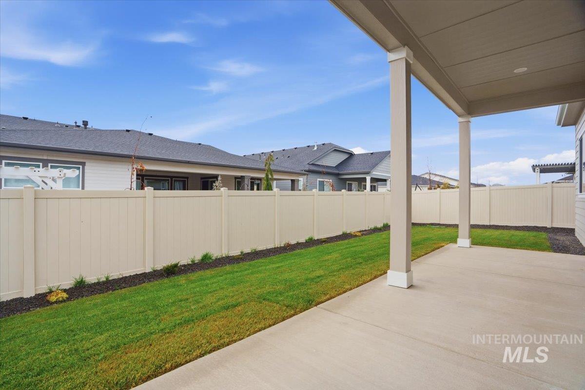 2309 N Ice Fire Ave, Star, Idaho 83669, 3 Bedrooms, 2 Bathrooms, Residential For Sale, Price $554,990,MLS 98969037