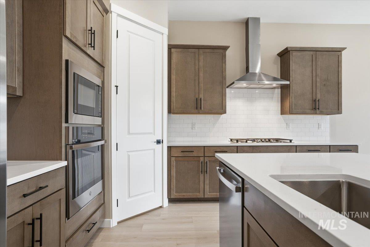 2309 N Ice Fire Ave, Star, Idaho 83669, 3 Bedrooms, 2 Bathrooms, Residential For Sale, Price $554,990,MLS 98969037