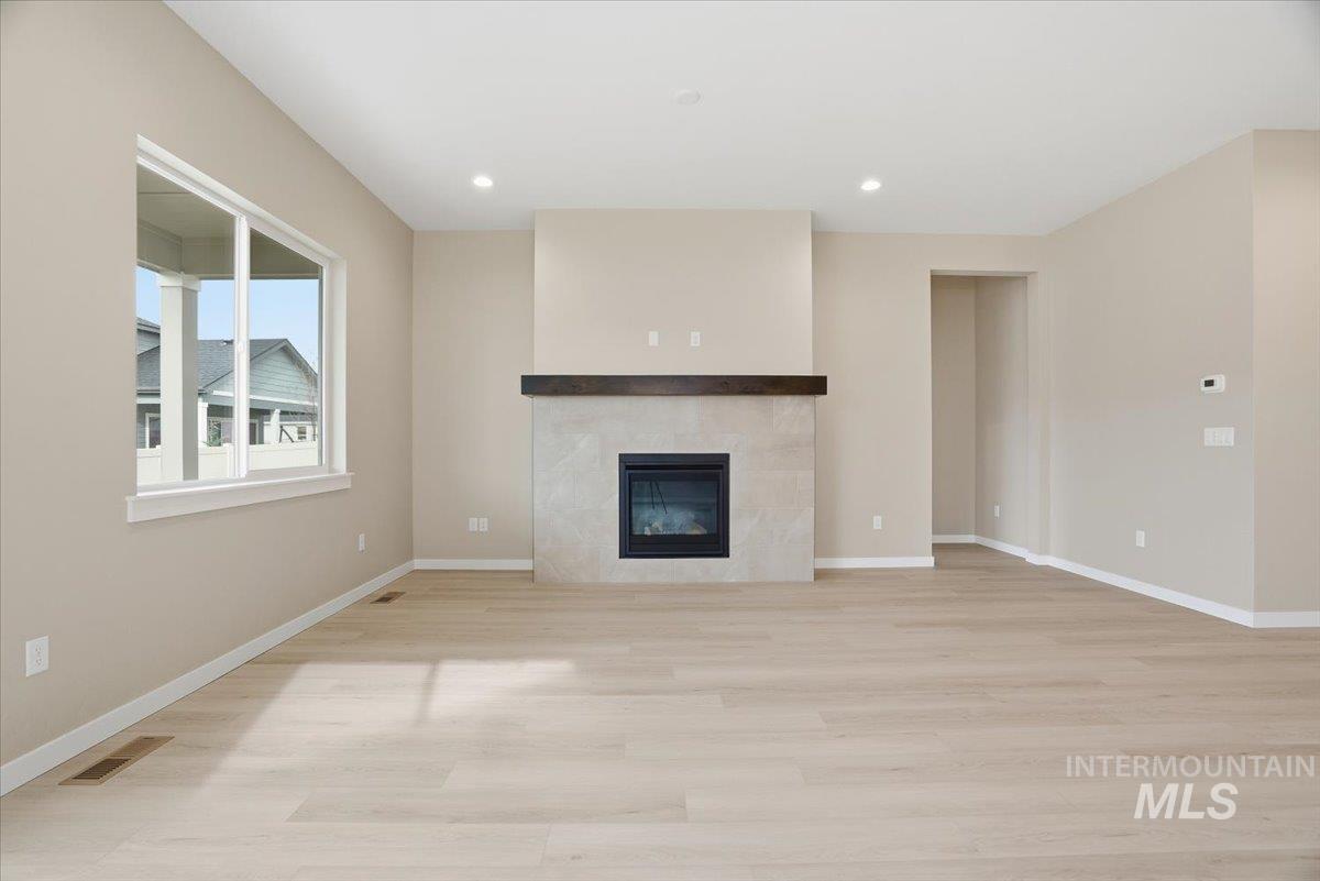 2309 N Ice Fire Ave, Star, Idaho 83669, 3 Bedrooms, 2 Bathrooms, Residential For Sale, Price $554,990,MLS 98969037