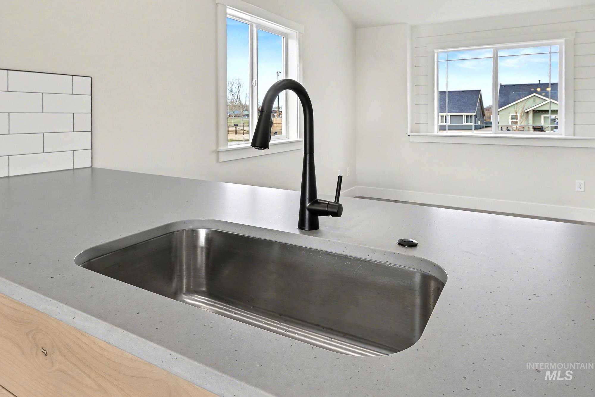 326 Packer Lane, Homedale, Idaho 83628, 3 Bedrooms, 2 Bathrooms, Residential For Sale, Price $335,000,MLS 98969038