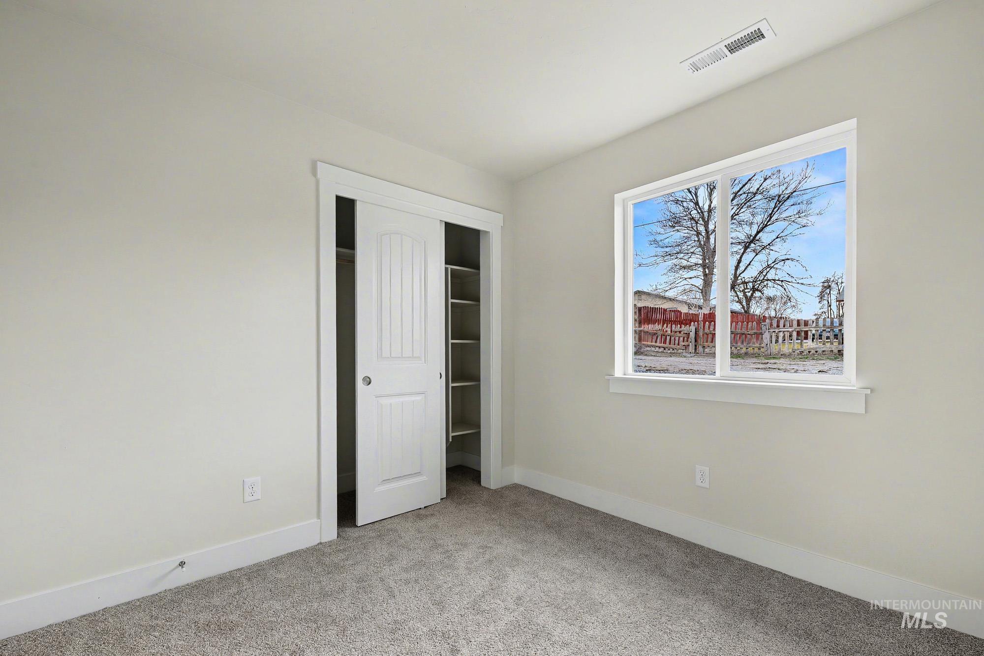 326 Packer Lane, Homedale, Idaho 83628, 3 Bedrooms, 2 Bathrooms, Residential For Sale, Price $335,000,MLS 98969038