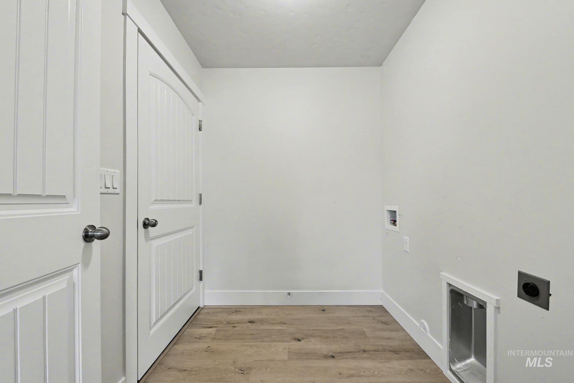 326 Packer Lane, Homedale, Idaho 83628, 3 Bedrooms, 2 Bathrooms, Residential For Sale, Price $335,000,MLS 98969038