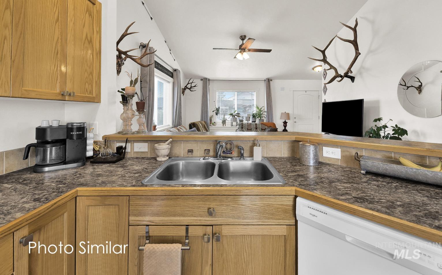 326 Packer Lane, Homedale, Idaho 83628, 3 Bedrooms, 2 Bathrooms, Residential For Sale, Price $335,000,MLS 98969038