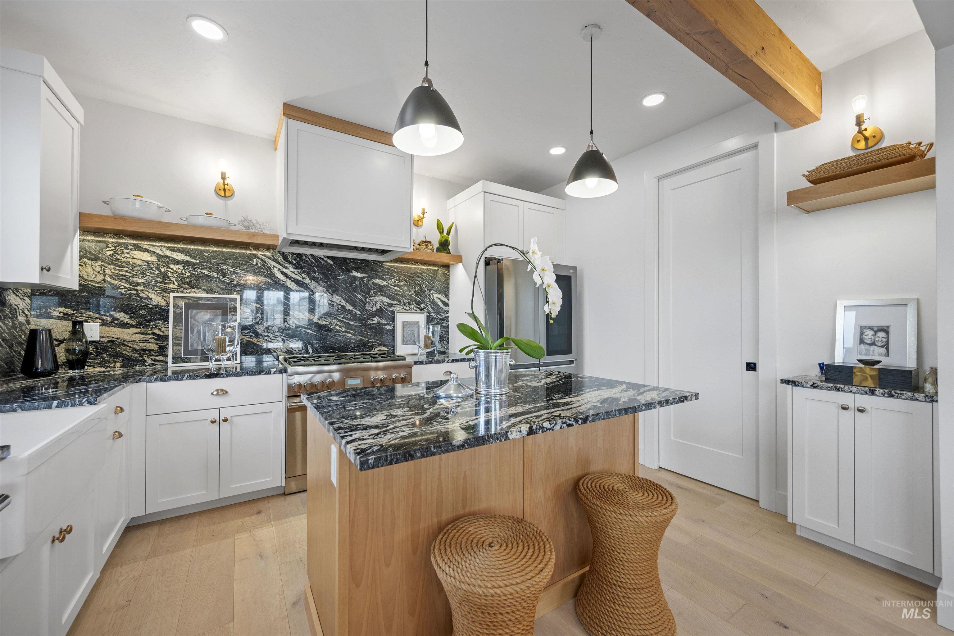 646 N Avenue H Avenue, Boise, Idaho 83712, 3 Bedrooms, 3.5 Bathrooms, Residential For Sale, Price $917,000,MLS 98969039