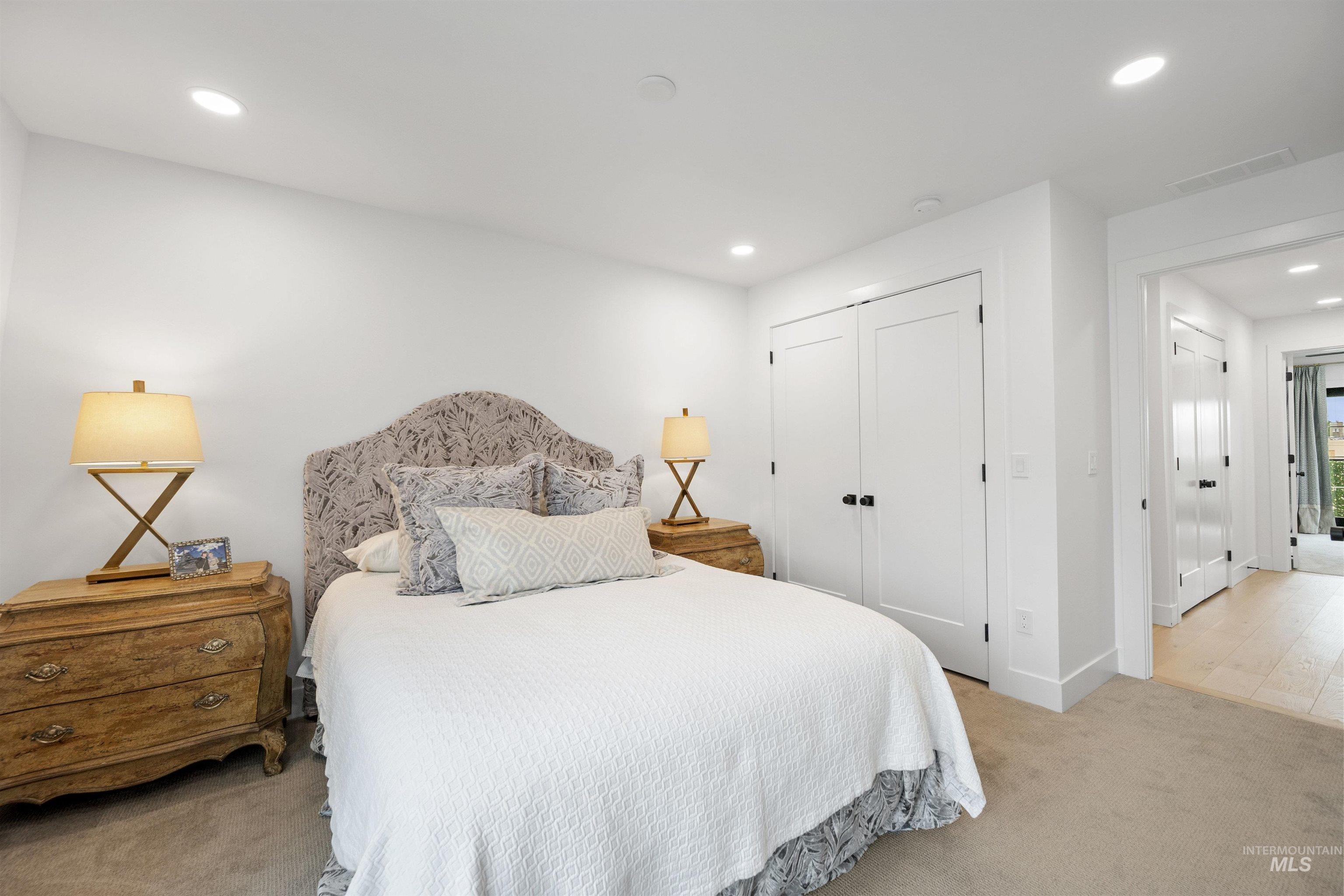 646 N Avenue H Avenue, Boise, Idaho 83712, 3 Bedrooms, 3.5 Bathrooms, Residential For Sale, Price $917,000,MLS 98969039