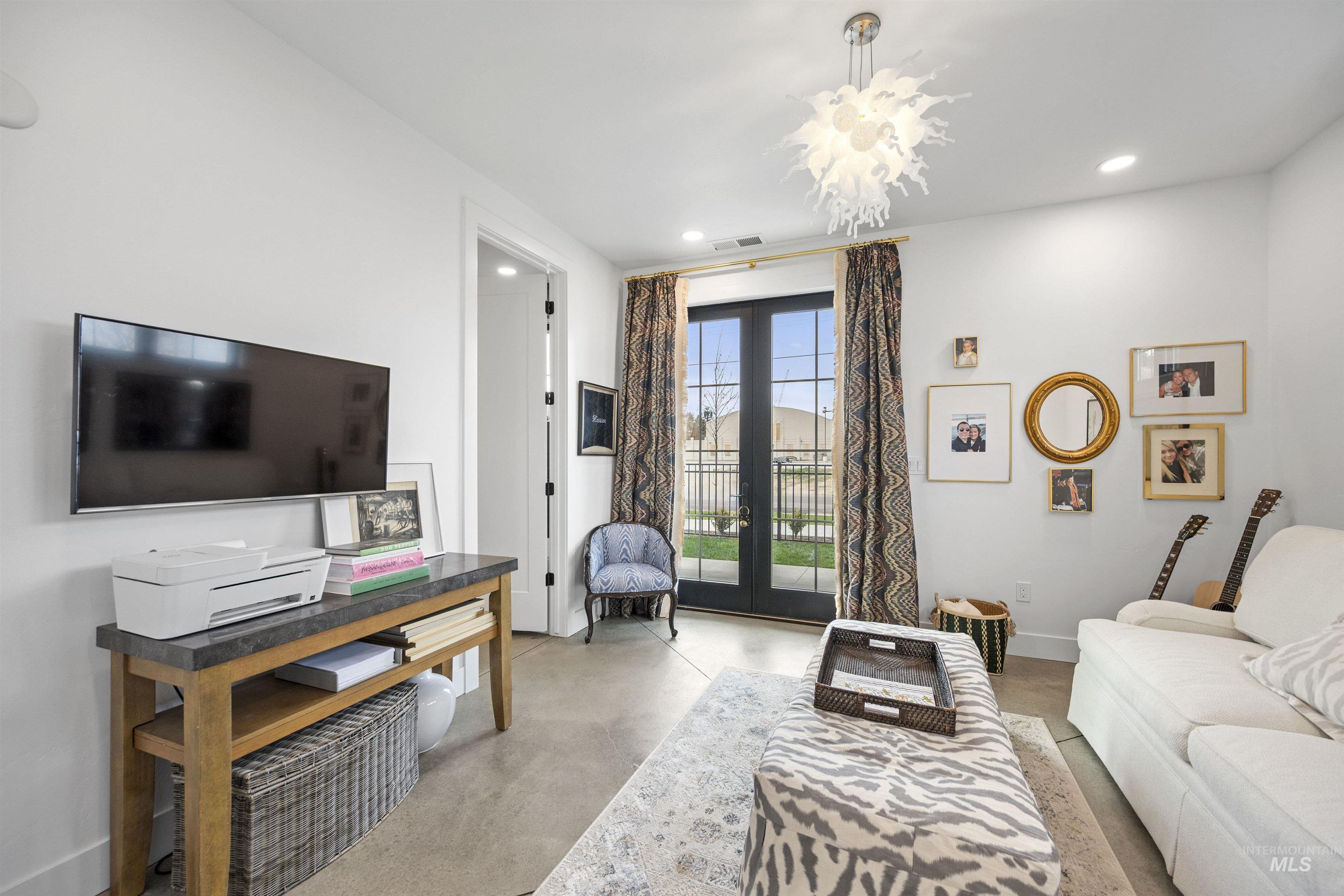 646 N Avenue H Avenue, Boise, Idaho 83712, 3 Bedrooms, 3.5 Bathrooms, Residential For Sale, Price $917,000,MLS 98969039