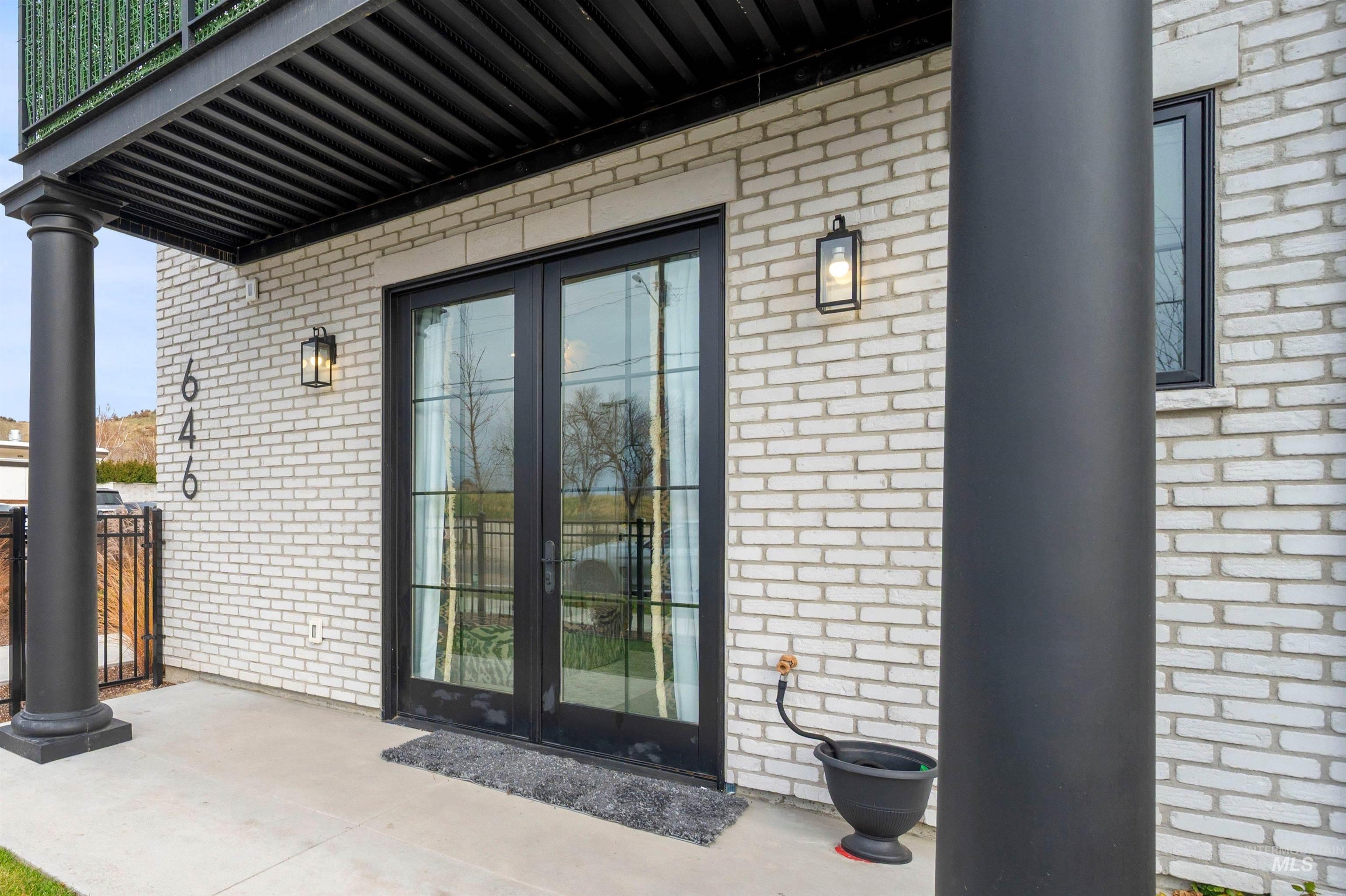 646 N Avenue H Avenue, Boise, Idaho 83712, 3 Bedrooms, 3.5 Bathrooms, Residential For Sale, Price $917,000,MLS 98969039