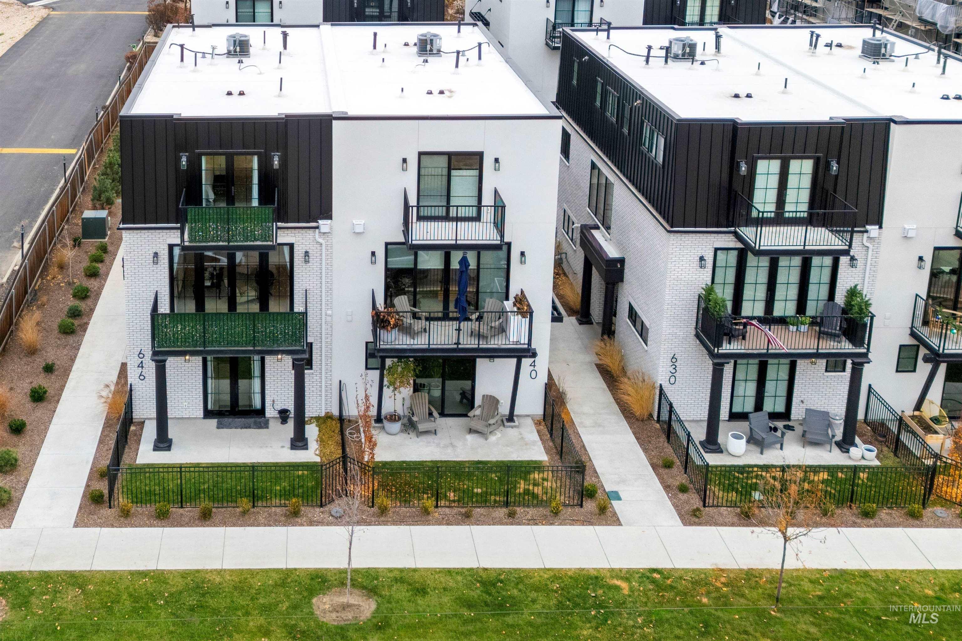 646 N Avenue H Avenue, Boise, Idaho 83712, 3 Bedrooms, 3.5 Bathrooms, Residential For Sale, Price $917,000,MLS 98969039