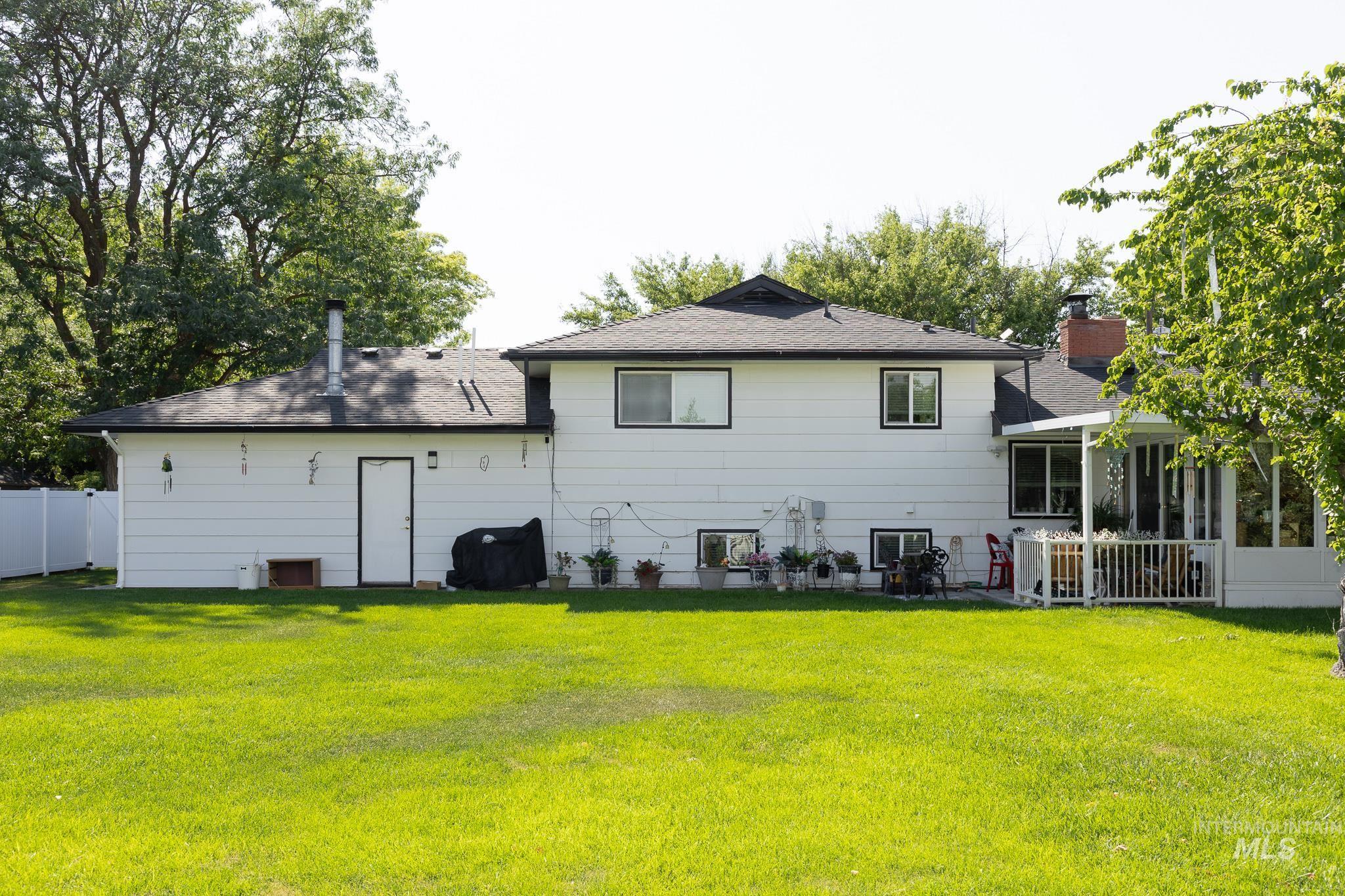 226 N 21st St, Payette, Idaho 83661, 4 Bedrooms, 2.5 Bathrooms, Residential For Sale, Price $390,000,MLS 98969040