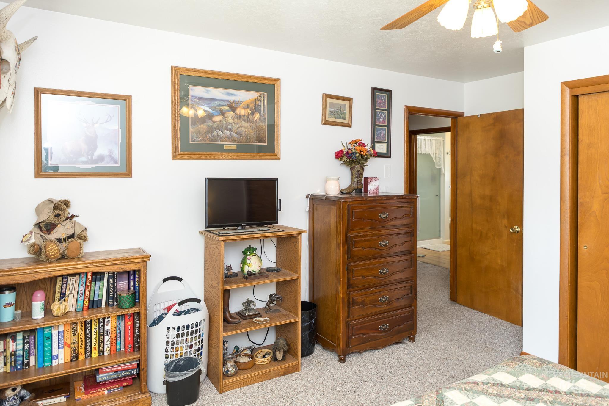 226 N 21st St, Payette, Idaho 83661, 4 Bedrooms, 2.5 Bathrooms, Residential For Sale, Price $390,000,MLS 98969040