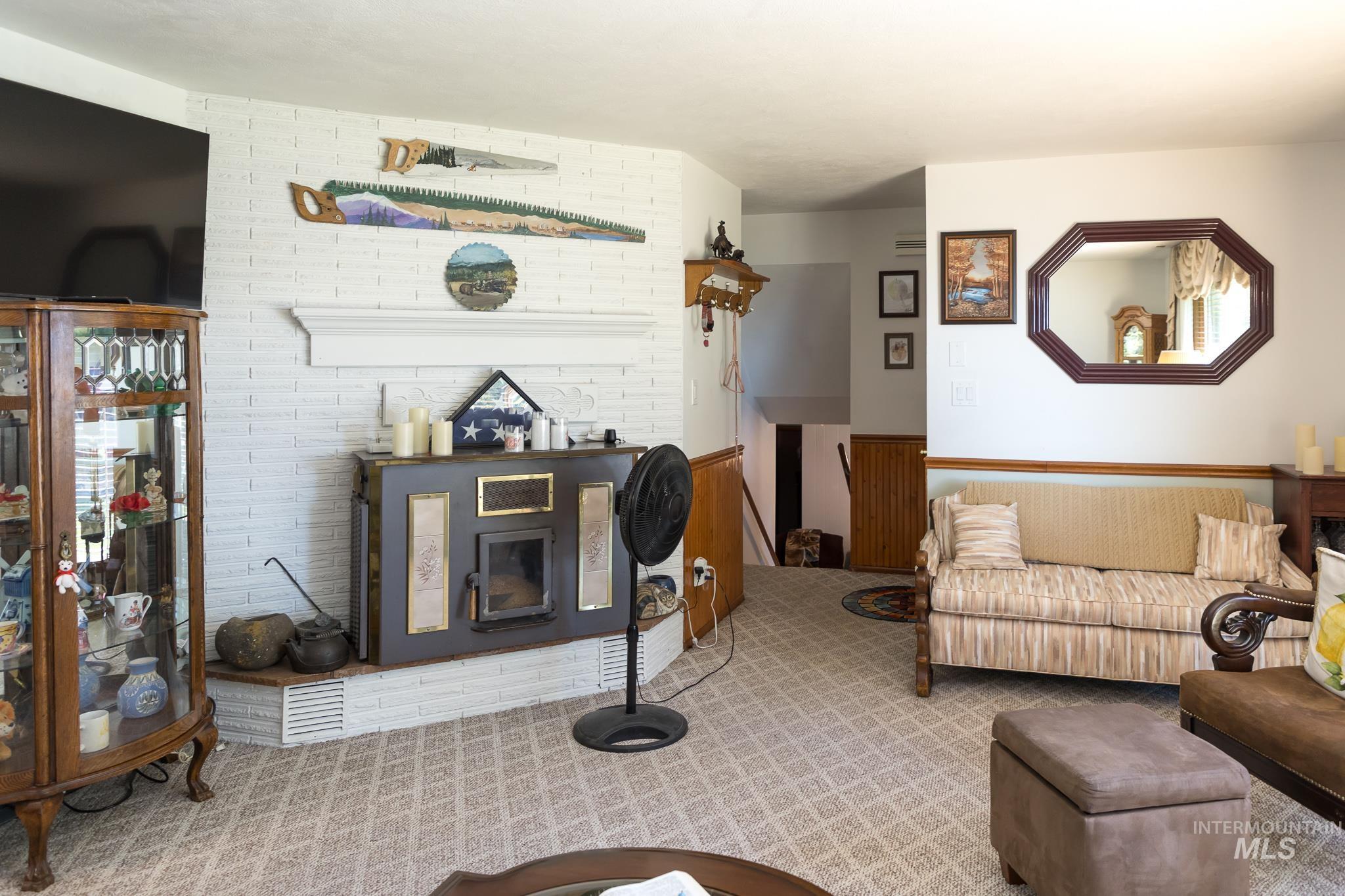 226 N 21st St, Payette, Idaho 83661, 4 Bedrooms, 2.5 Bathrooms, Residential For Sale, Price $390,000,MLS 98969040