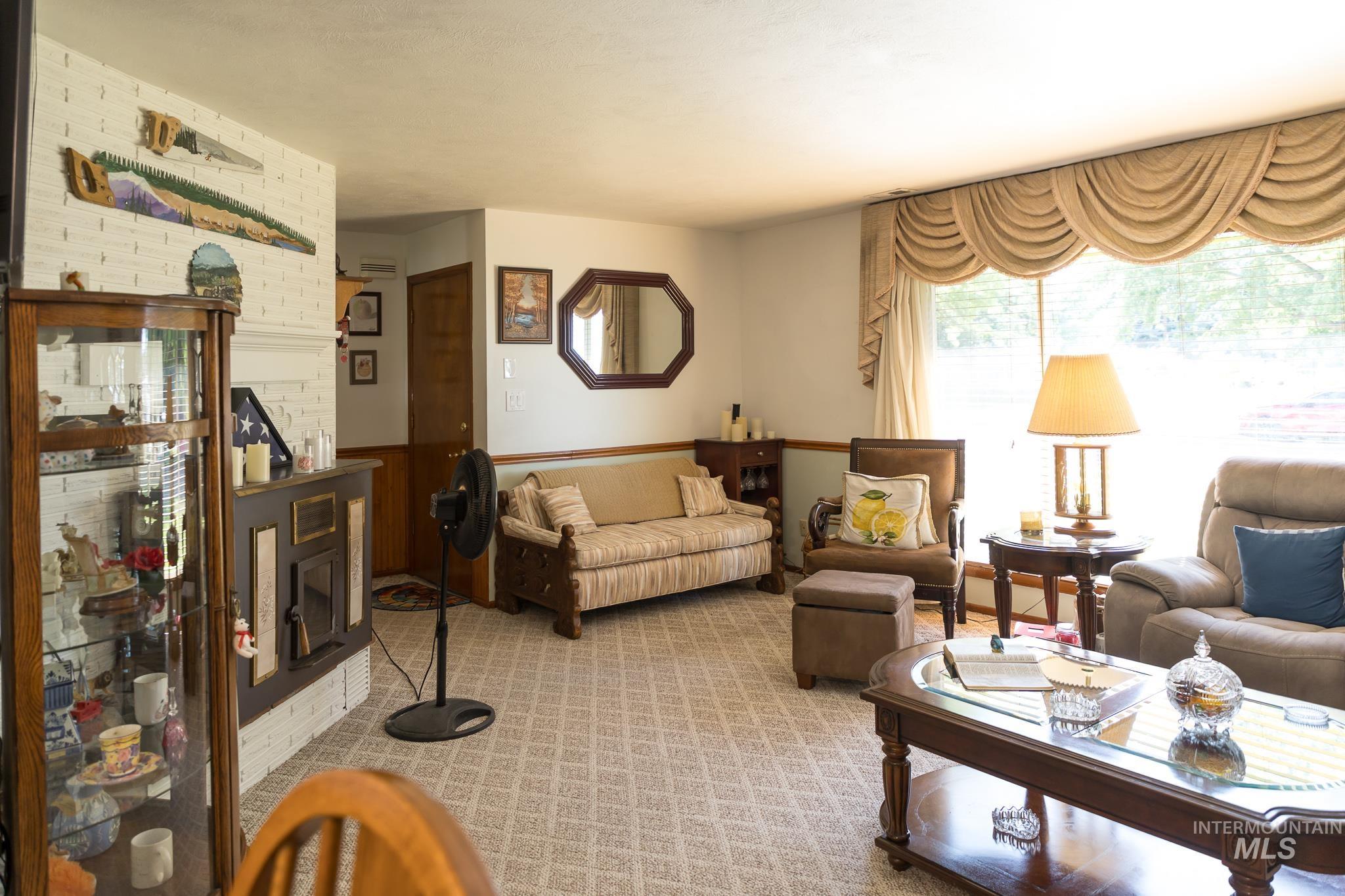 226 N 21st St, Payette, Idaho 83661, 4 Bedrooms, 2.5 Bathrooms, Residential For Sale, Price $390,000,MLS 98969040