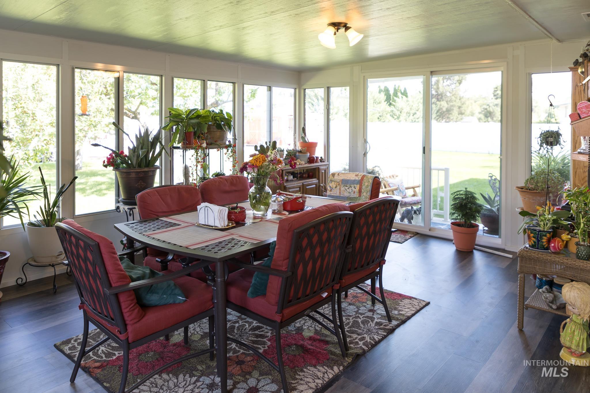 226 N 21st St, Payette, Idaho 83661, 4 Bedrooms, 2.5 Bathrooms, Residential For Sale, Price $390,000,MLS 98969040