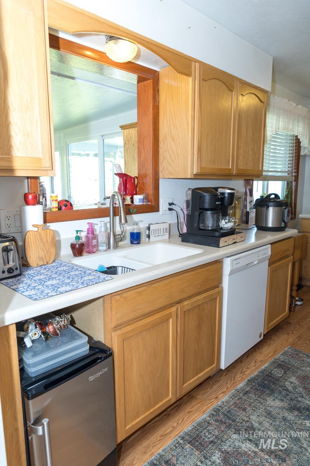 226 N 21st St, Payette, Idaho 83661, 4 Bedrooms, 2.5 Bathrooms, Residential For Sale, Price $390,000,MLS 98969040