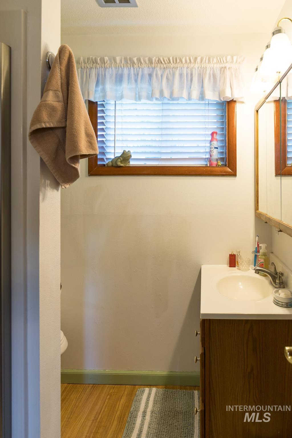 226 N 21st St, Payette, Idaho 83661, 4 Bedrooms, 2.5 Bathrooms, Residential For Sale, Price $390,000,MLS 98969040