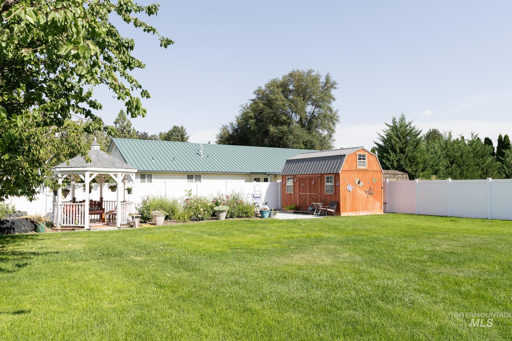 226 N 21st St, Payette, Idaho 83661, 4 Bedrooms, 2.5 Bathrooms, Residential For Sale, Price $390,000,MLS 98969040