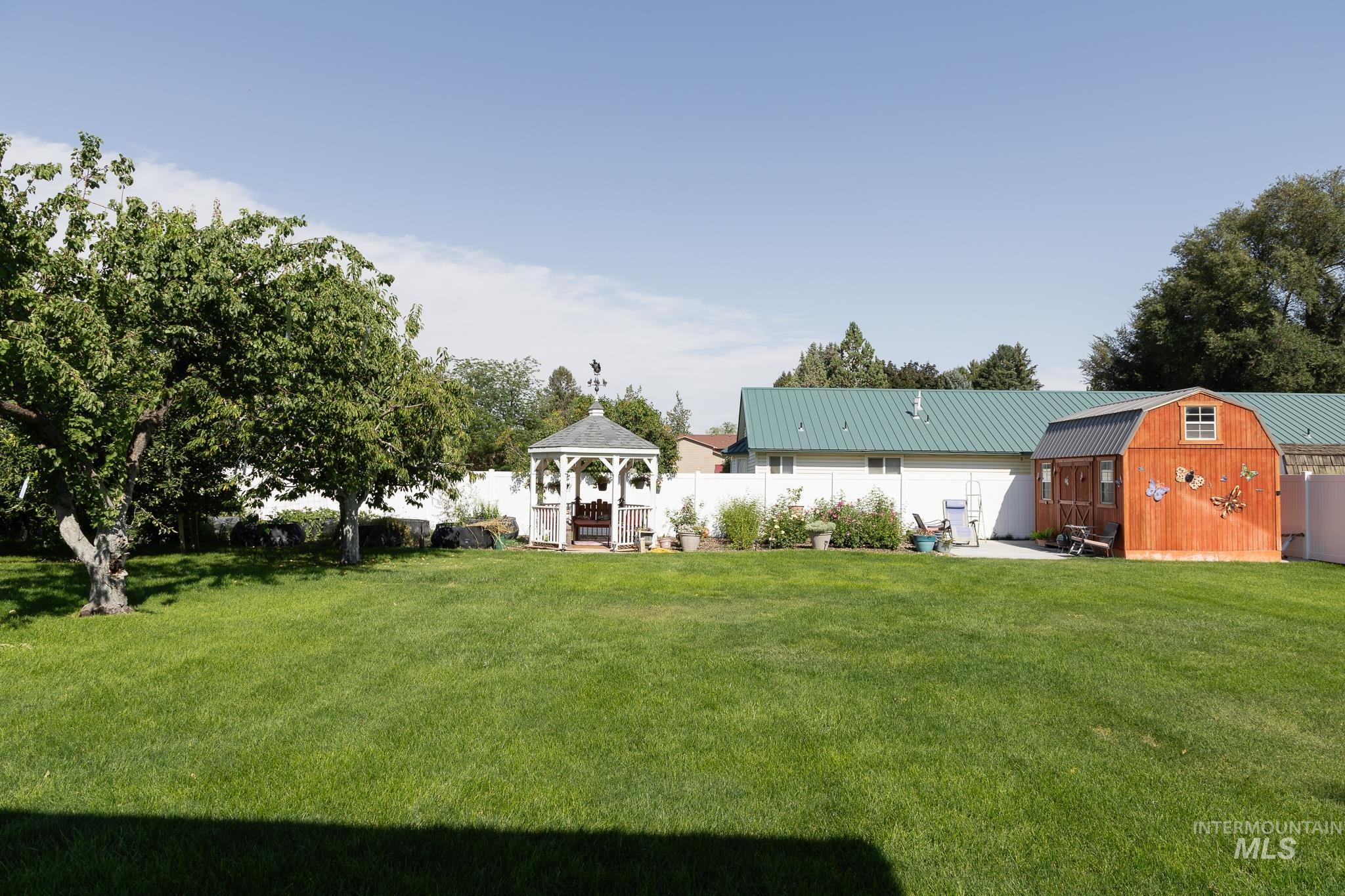 226 N 21st St, Payette, Idaho 83661, 4 Bedrooms, 2.5 Bathrooms, Residential For Sale, Price $390,000,MLS 98969040