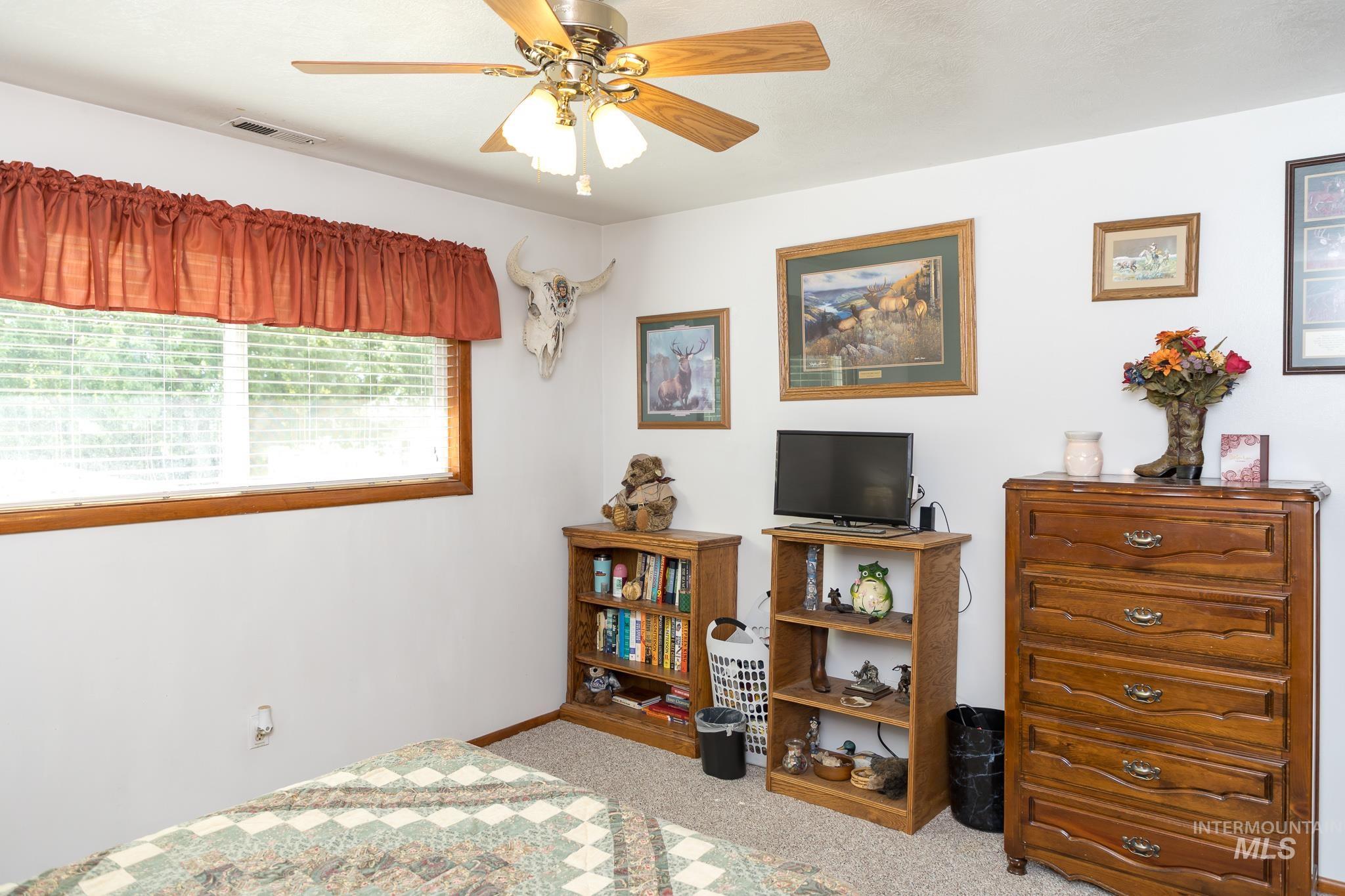 226 N 21st St, Payette, Idaho 83661, 4 Bedrooms, 2.5 Bathrooms, Residential For Sale, Price $390,000,MLS 98969040