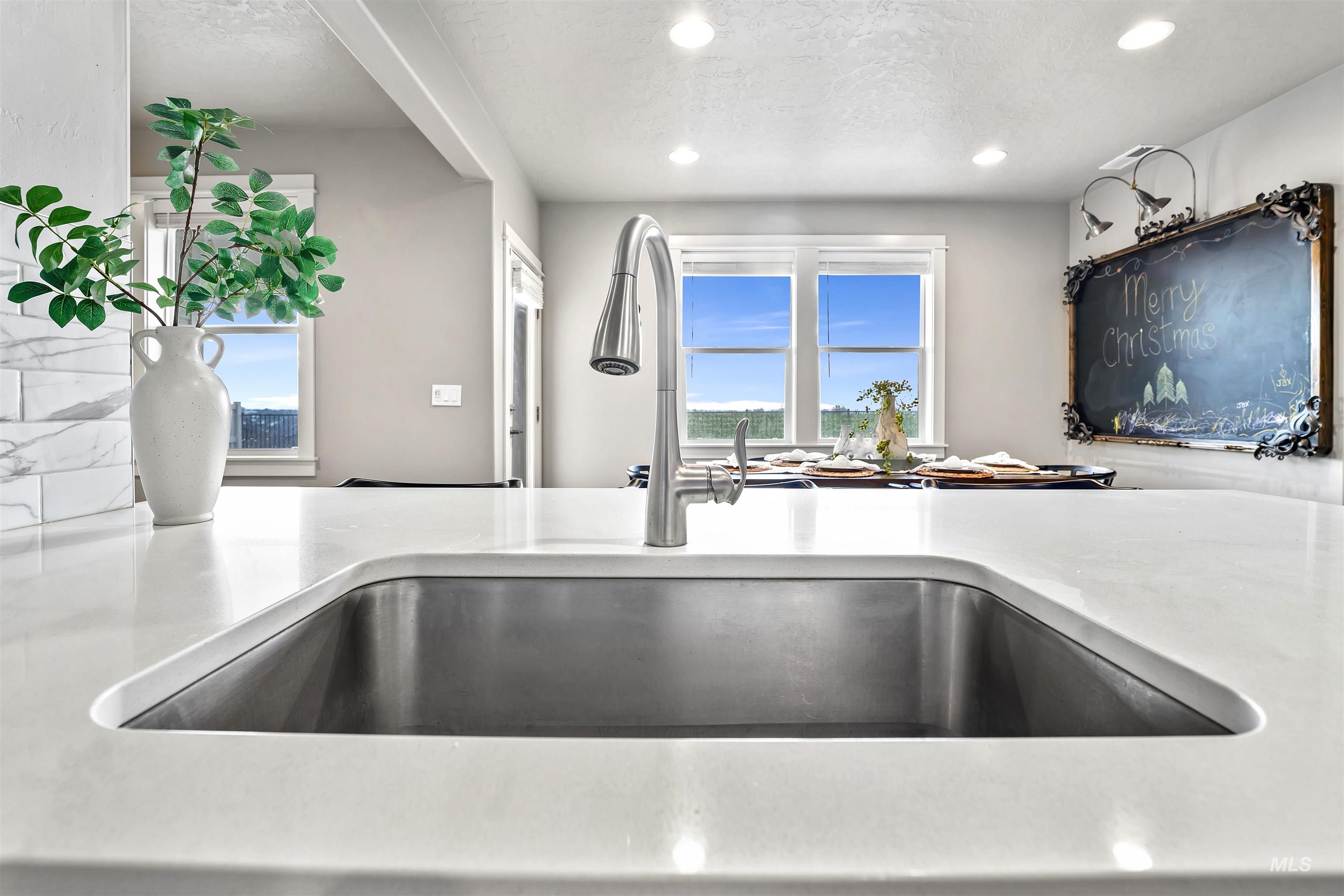 10775 W Royal Fern Court, Star, Idaho 83669, 4 Bedrooms, 4 Bathrooms, Residential For Sale, Price $729,999,MLS 98969041