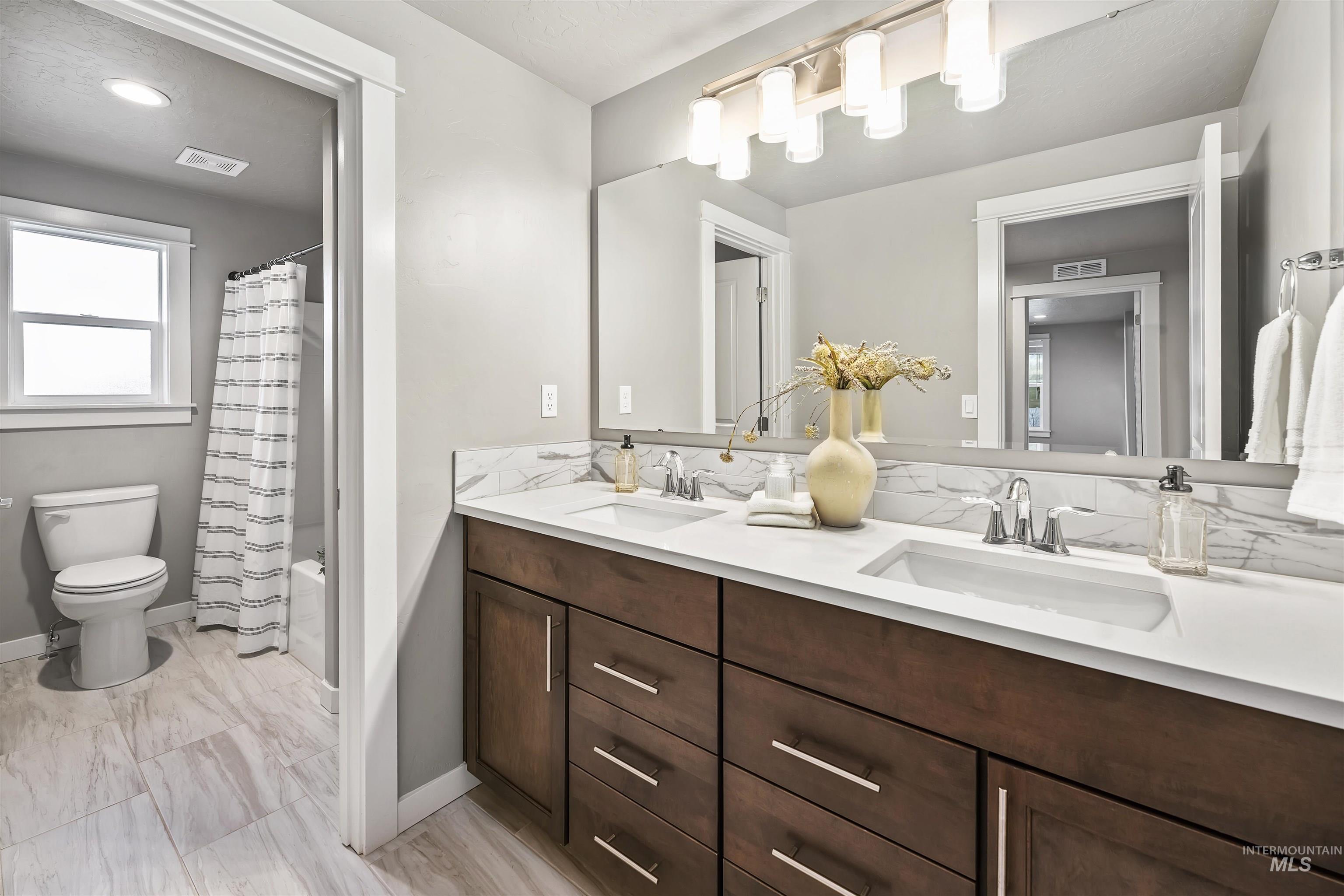 10775 W Royal Fern Court, Star, Idaho 83669, 4 Bedrooms, 4 Bathrooms, Residential For Sale, Price $729,999,MLS 98969041