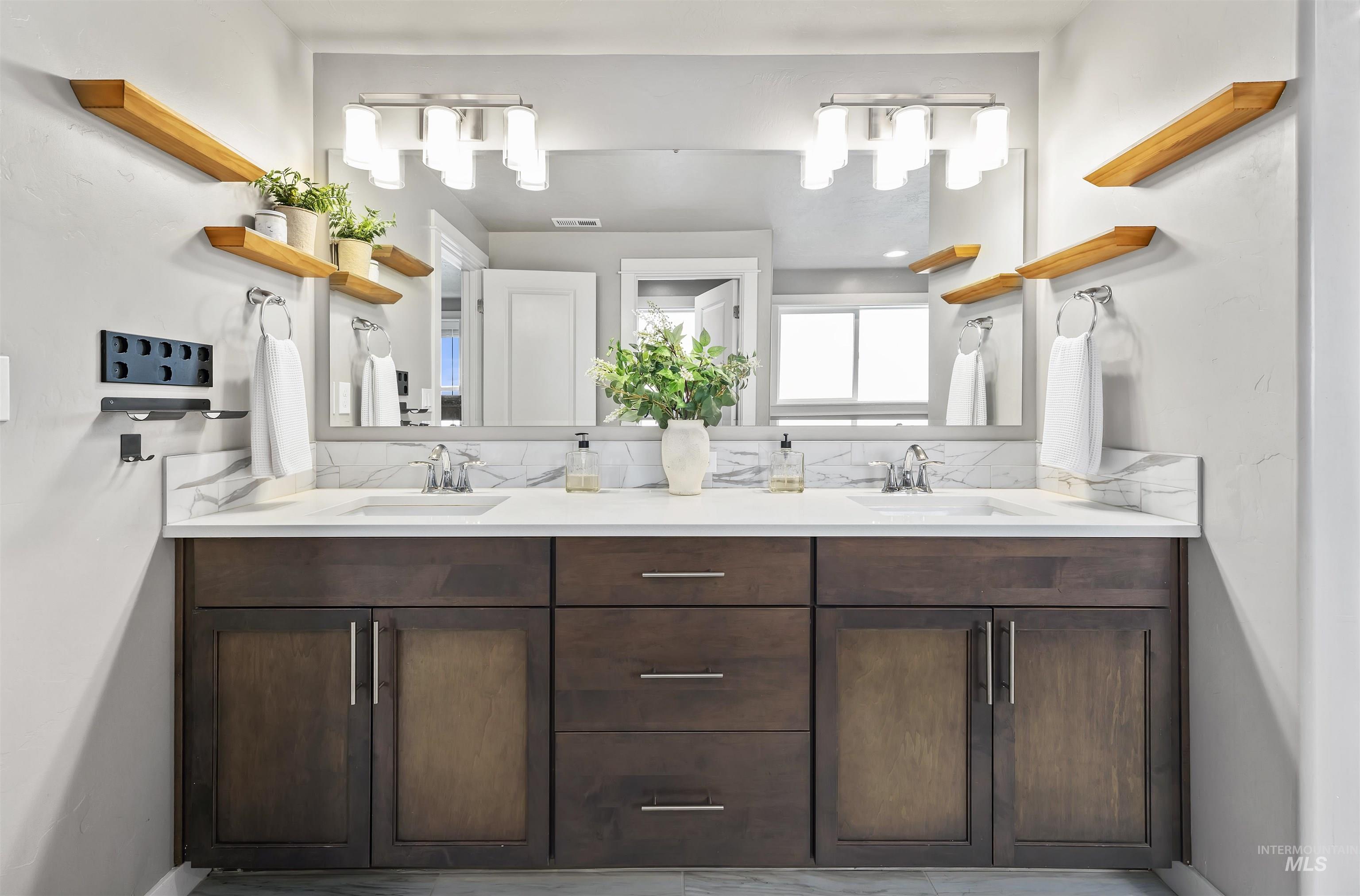 10775 W Royal Fern Court, Star, Idaho 83669, 4 Bedrooms, 4 Bathrooms, Residential For Sale, Price $729,999,MLS 98969041