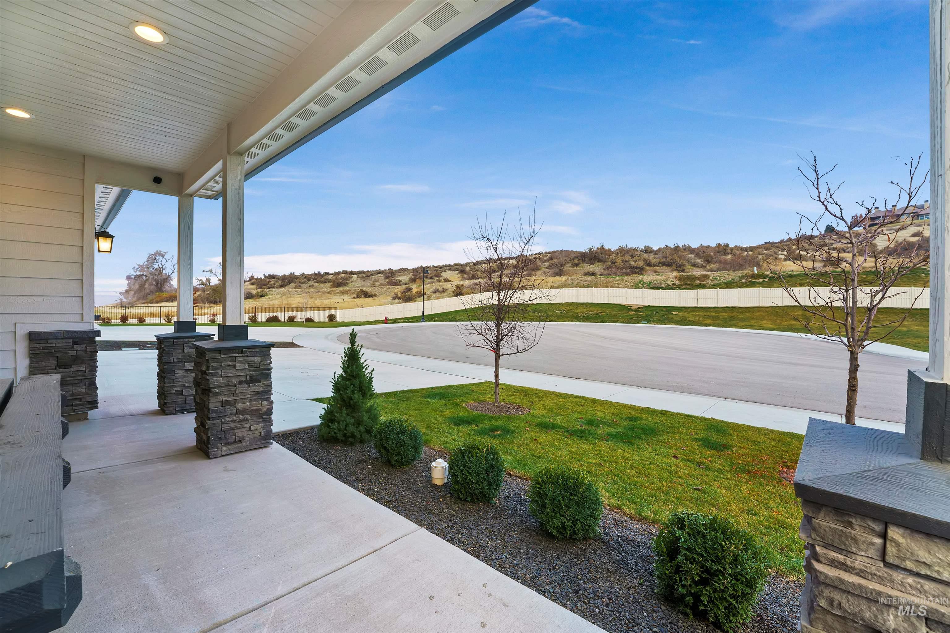 10775 W Royal Fern Court, Star, Idaho 83669, 4 Bedrooms, 4 Bathrooms, Residential For Sale, Price $729,999,MLS 98969041