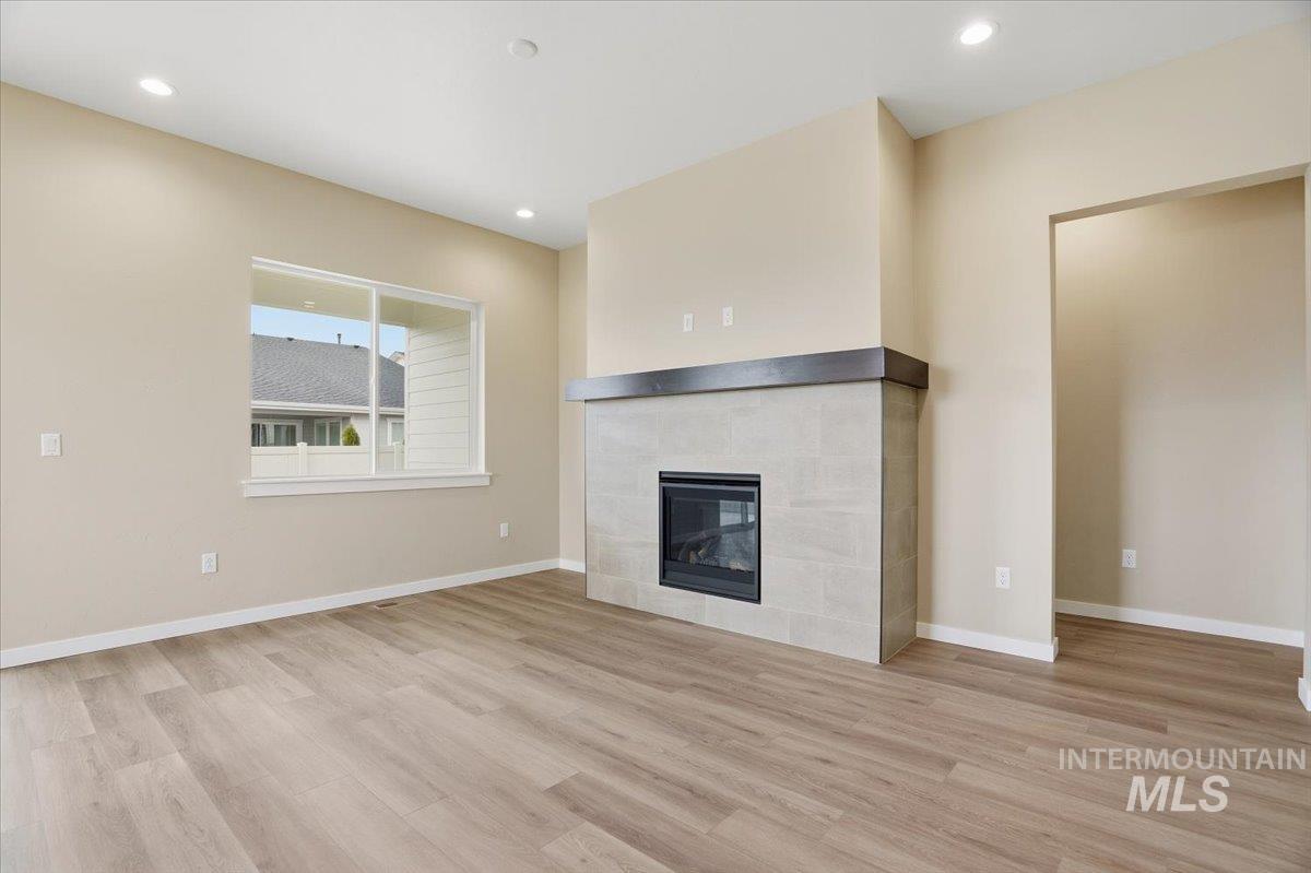 2295 N Ice Fire Ave, Star, Idaho 83669, 4 Bedrooms, 3 Bathrooms, Residential For Sale, Price $574,990,MLS 98969042