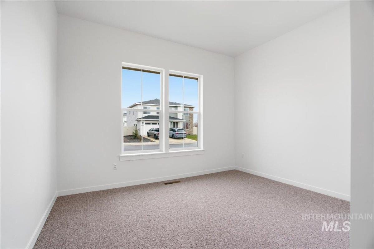 2295 N Ice Fire Ave, Star, Idaho 83669, 4 Bedrooms, 3 Bathrooms, Residential For Sale, Price $574,990,MLS 98969042