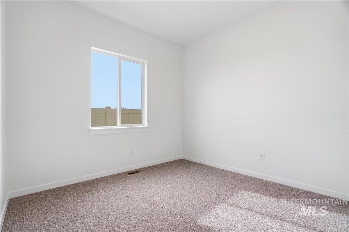 2295 N Ice Fire Ave, Star, Idaho 83669, 4 Bedrooms, 3 Bathrooms, Residential For Sale, Price $574,990,MLS 98969042