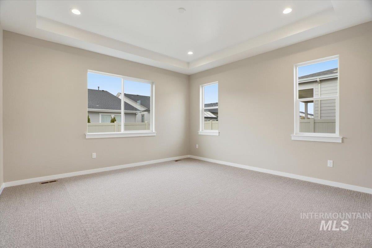 2295 N Ice Fire Ave, Star, Idaho 83669, 4 Bedrooms, 3 Bathrooms, Residential For Sale, Price $574,990,MLS 98969042