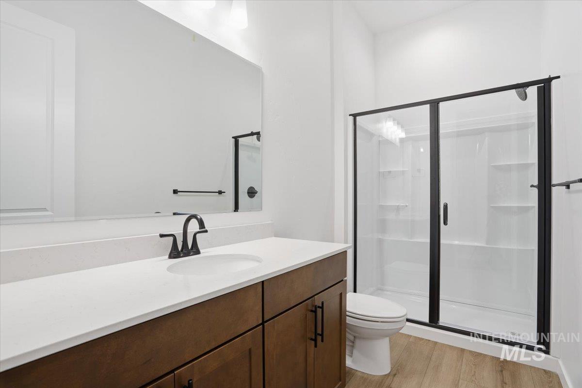 2295 N Ice Fire Ave, Star, Idaho 83669, 4 Bedrooms, 3 Bathrooms, Residential For Sale, Price $574,990,MLS 98969042