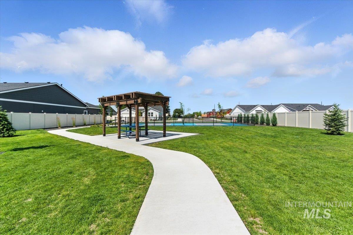 2295 N Ice Fire Ave, Star, Idaho 83669, 4 Bedrooms, 3 Bathrooms, Residential For Sale, Price $574,990,MLS 98969042