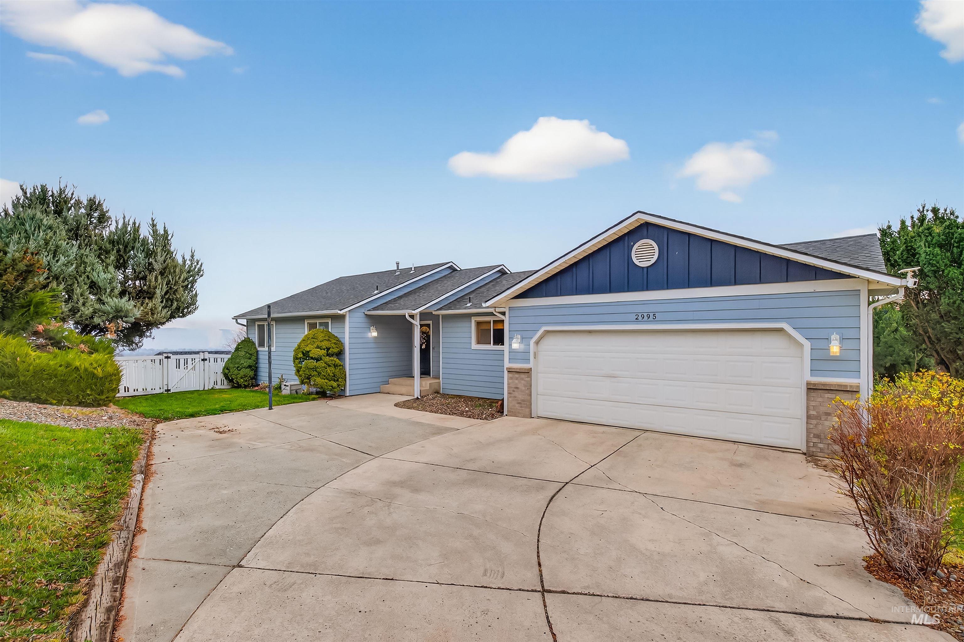 2995 Dove Drive, Clarkston, Washington 99403, 6 Bedrooms, 3 Bathrooms, Residential For Sale, Price $530,000, 98969044