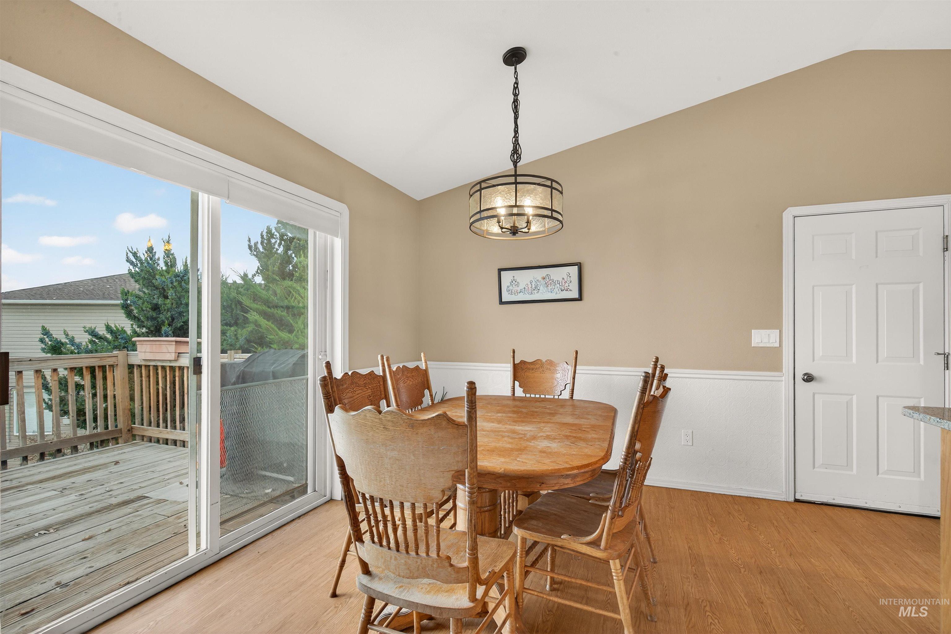 2995 Dove Drive, Clarkston, Washington 99403, 6 Bedrooms, 3 Bathrooms, Residential For Sale, Price $535,000,MLS 98969044