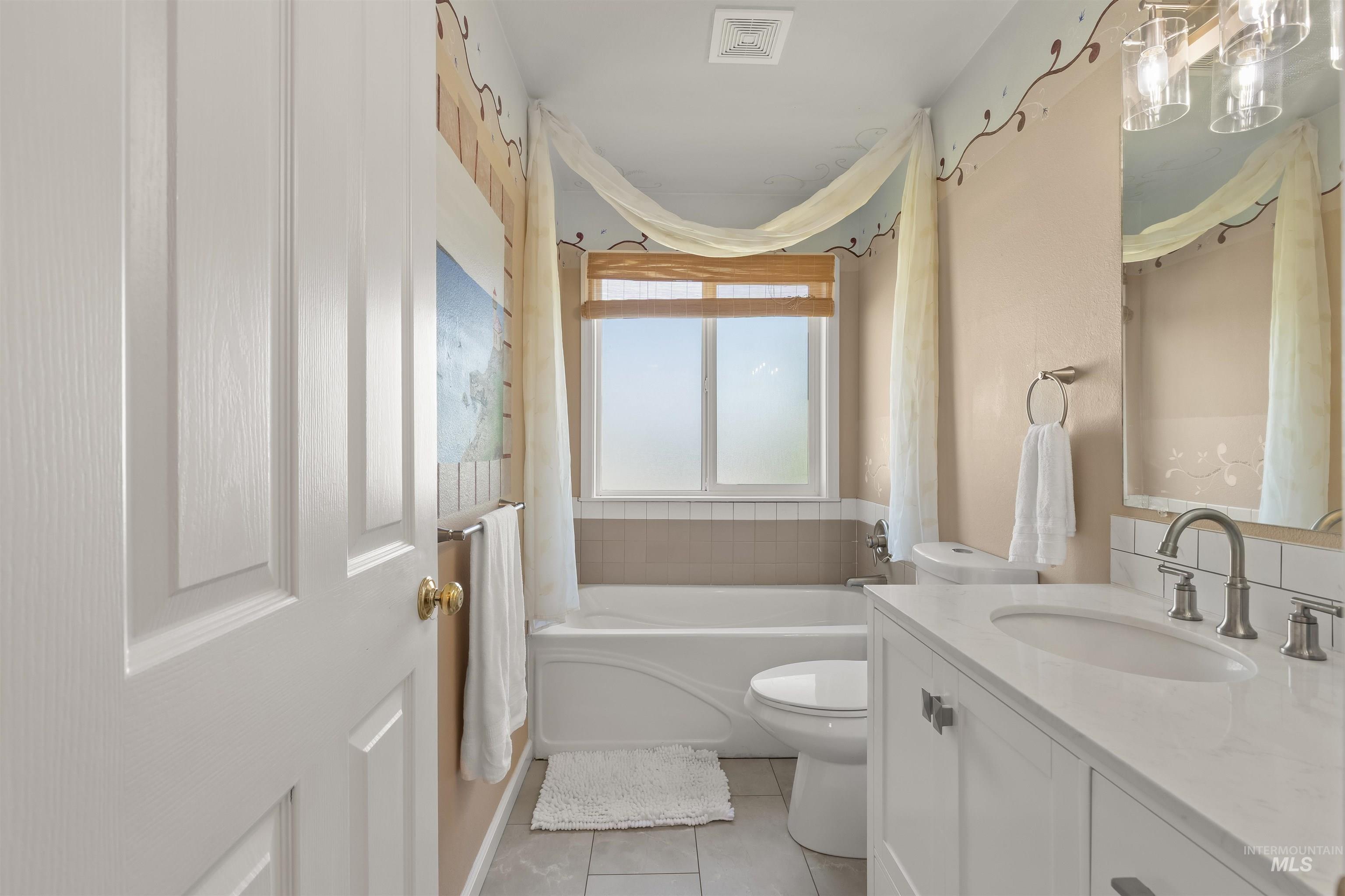 2995 Dove Drive, Clarkston, Washington 99403, 6 Bedrooms, 3 Bathrooms, Residential For Sale, Price $530,000, 98969044