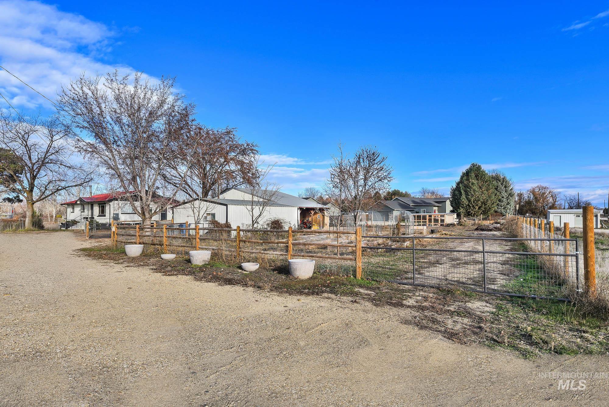 22996 Blessinger Rd, Star, Idaho 83669, 4 Bedrooms, 3 Bathrooms, Residential For Sale, Price $682,000,MLS 98969045