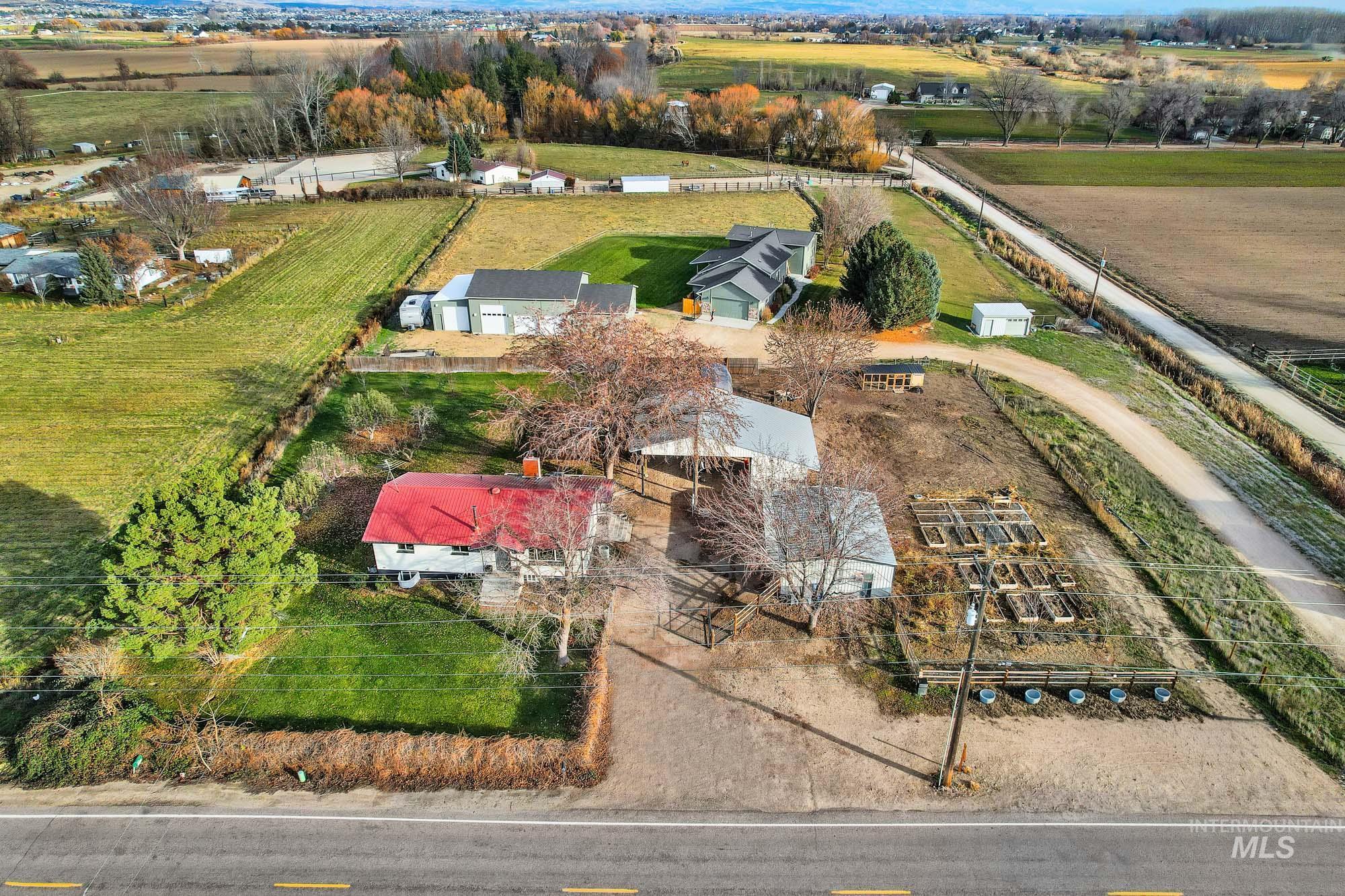 22996 Blessinger Rd, Star, Idaho 83669, 4 Bedrooms, 3 Bathrooms, Residential For Sale, Price $682,000,MLS 98969045