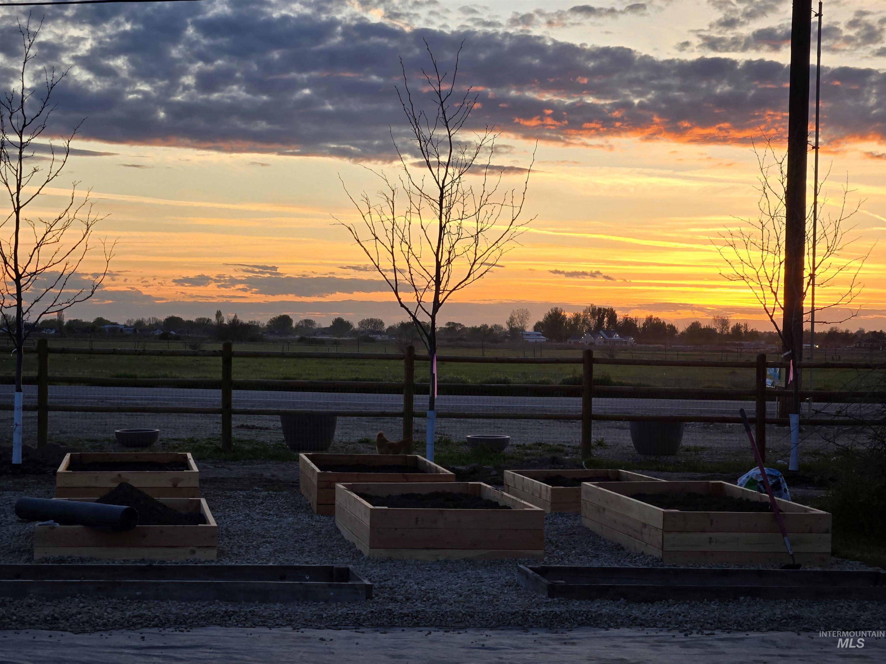 22996 Blessinger Rd, Star, Idaho 83669, 4 Bedrooms, 3 Bathrooms, Residential For Sale, Price $682,000,MLS 98969045