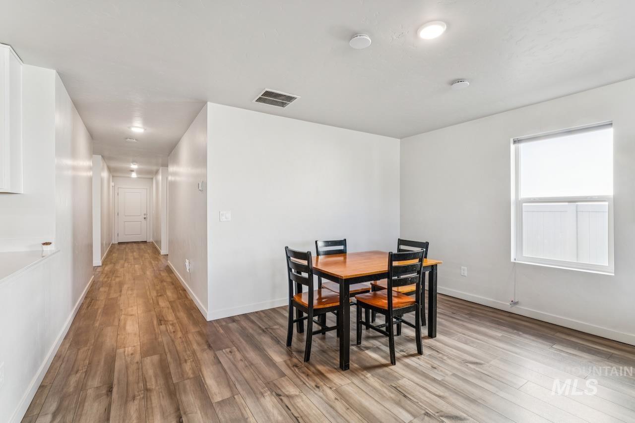 2814 S Mossy Forest Ave, Nampa, Idaho 83686, 4 Bedrooms, 2 Bathrooms, Residential For Sale, Price $399,800,MLS 98969046