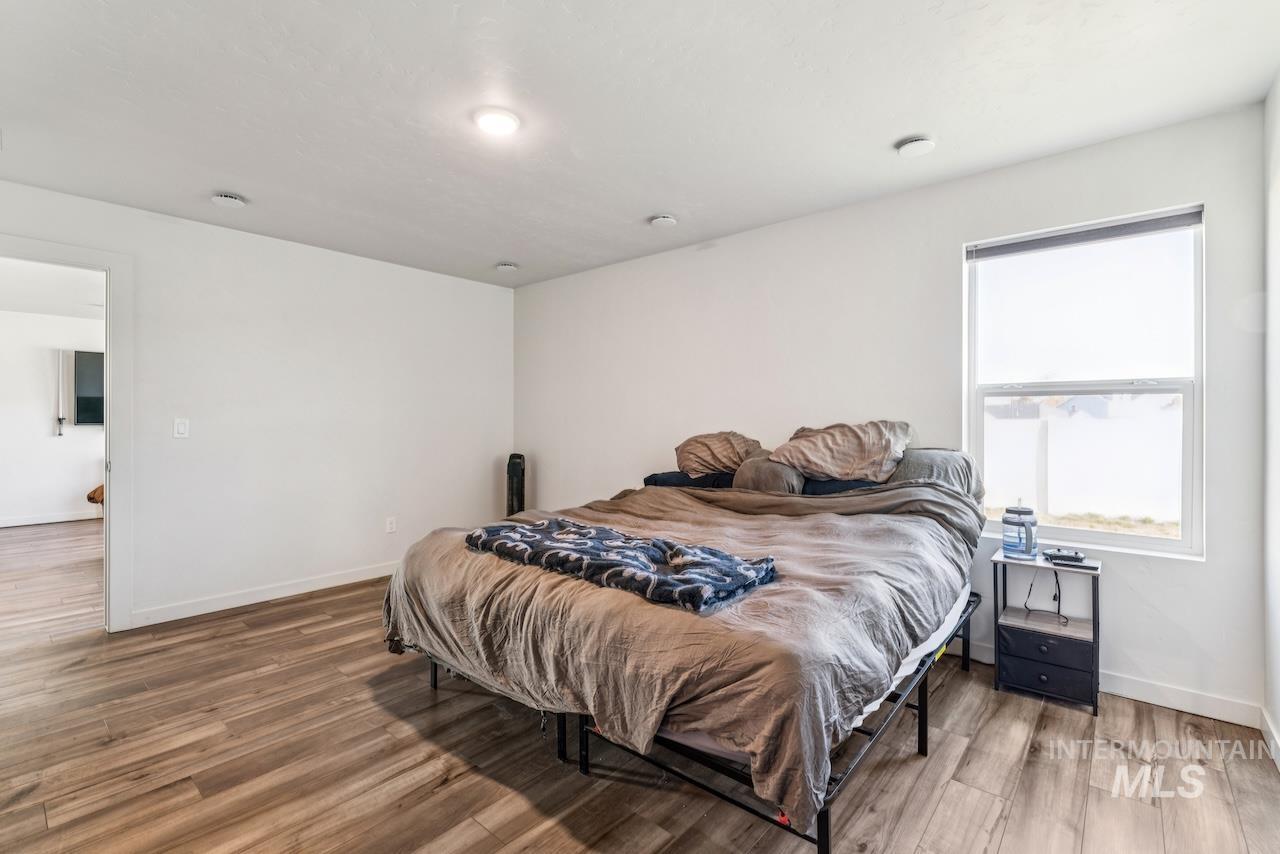 2814 S Mossy Forest Ave, Nampa, Idaho 83686, 4 Bedrooms, 2 Bathrooms, Residential For Sale, Price $399,800,MLS 98969046