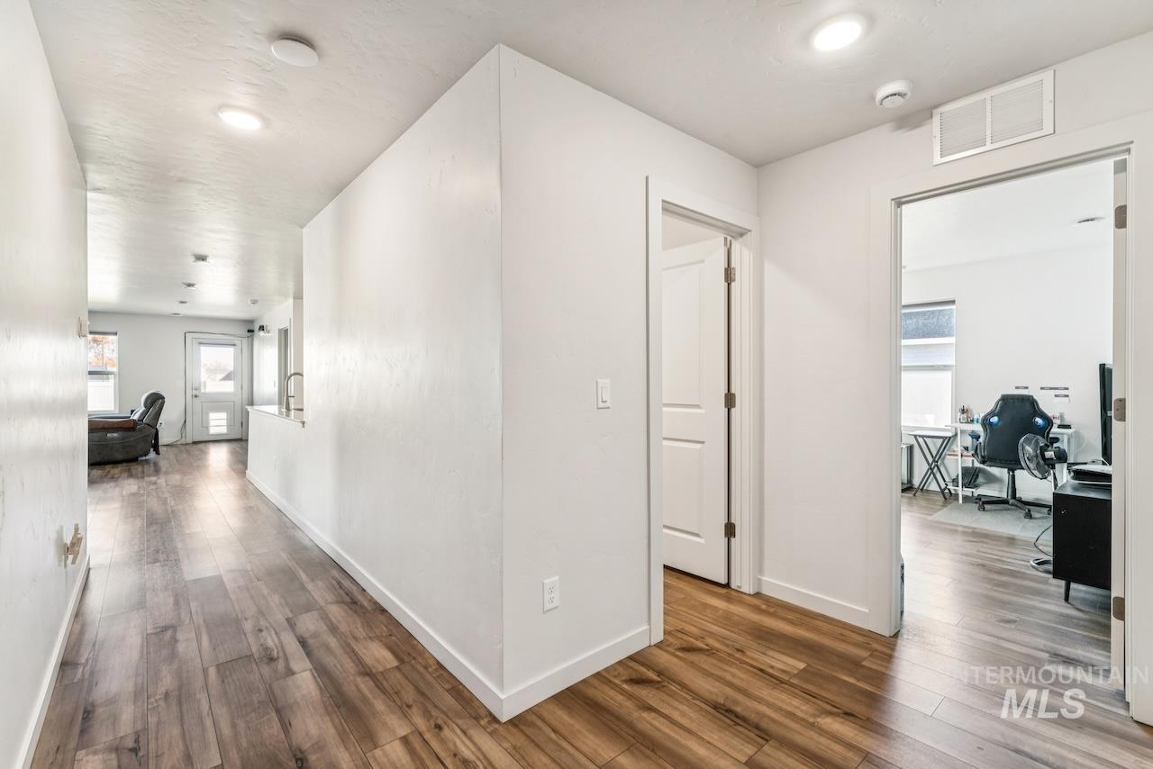 2814 S Mossy Forest Ave, Nampa, Idaho 83686, 4 Bedrooms, 2 Bathrooms, Residential For Sale, Price $399,800,MLS 98969046