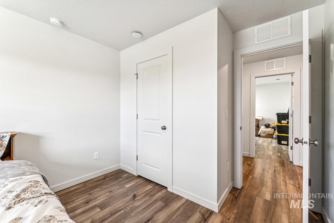 2814 S Mossy Forest Ave, Nampa, Idaho 83686, 4 Bedrooms, 2 Bathrooms, Residential For Sale, Price $399,800,MLS 98969046