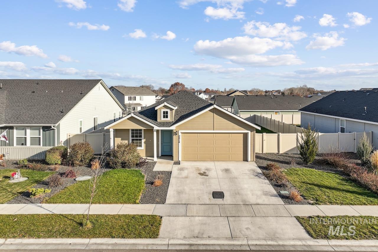 2814 S Mossy Forest Ave, Nampa, Idaho 83686, 4 Bedrooms, 2 Bathrooms, Residential For Sale, Price $399,800,MLS 98969046